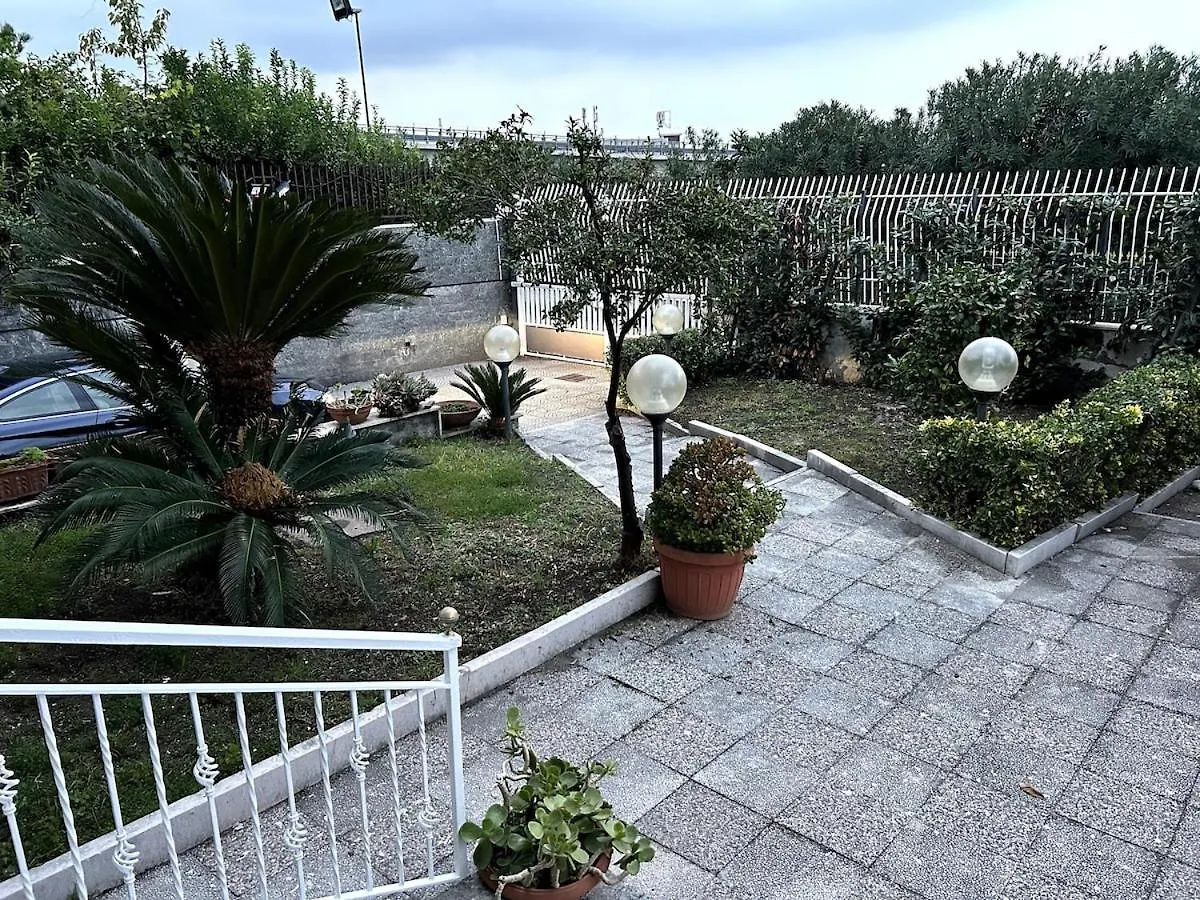 La Casa Di Tommy - Casa Vacanze Naples
